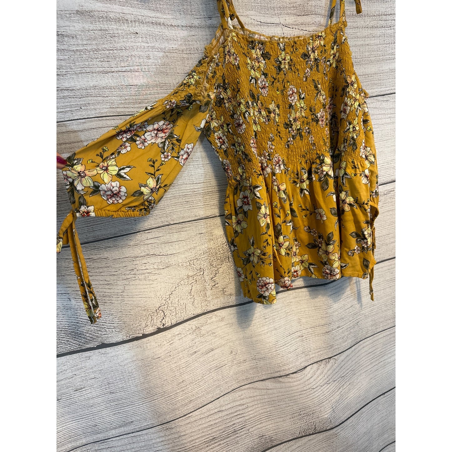 Aeropostale Floral Off-Shoulder Flowy Sleeve Top Size S