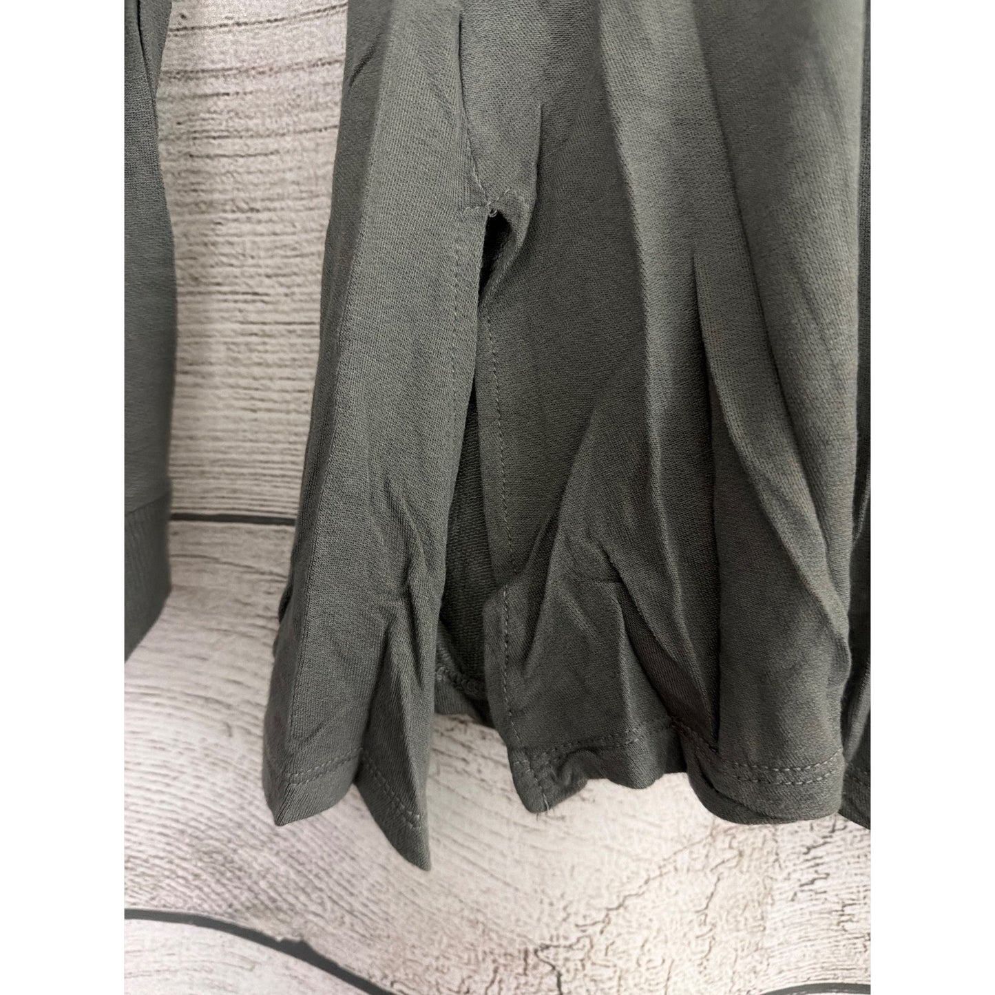 Jack By BB Dakota Hurst Long Sleeve Tee Size L