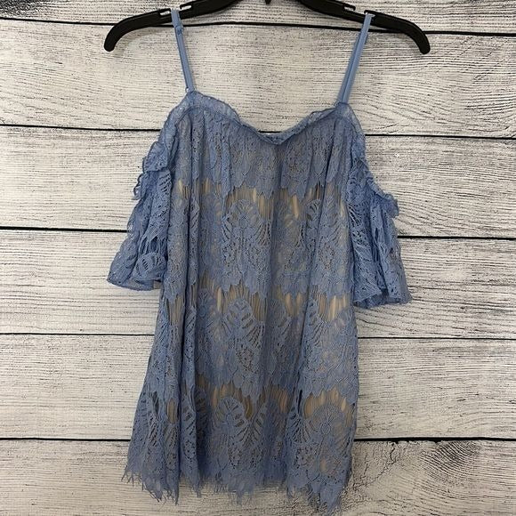 NWT blue lace shoulder top