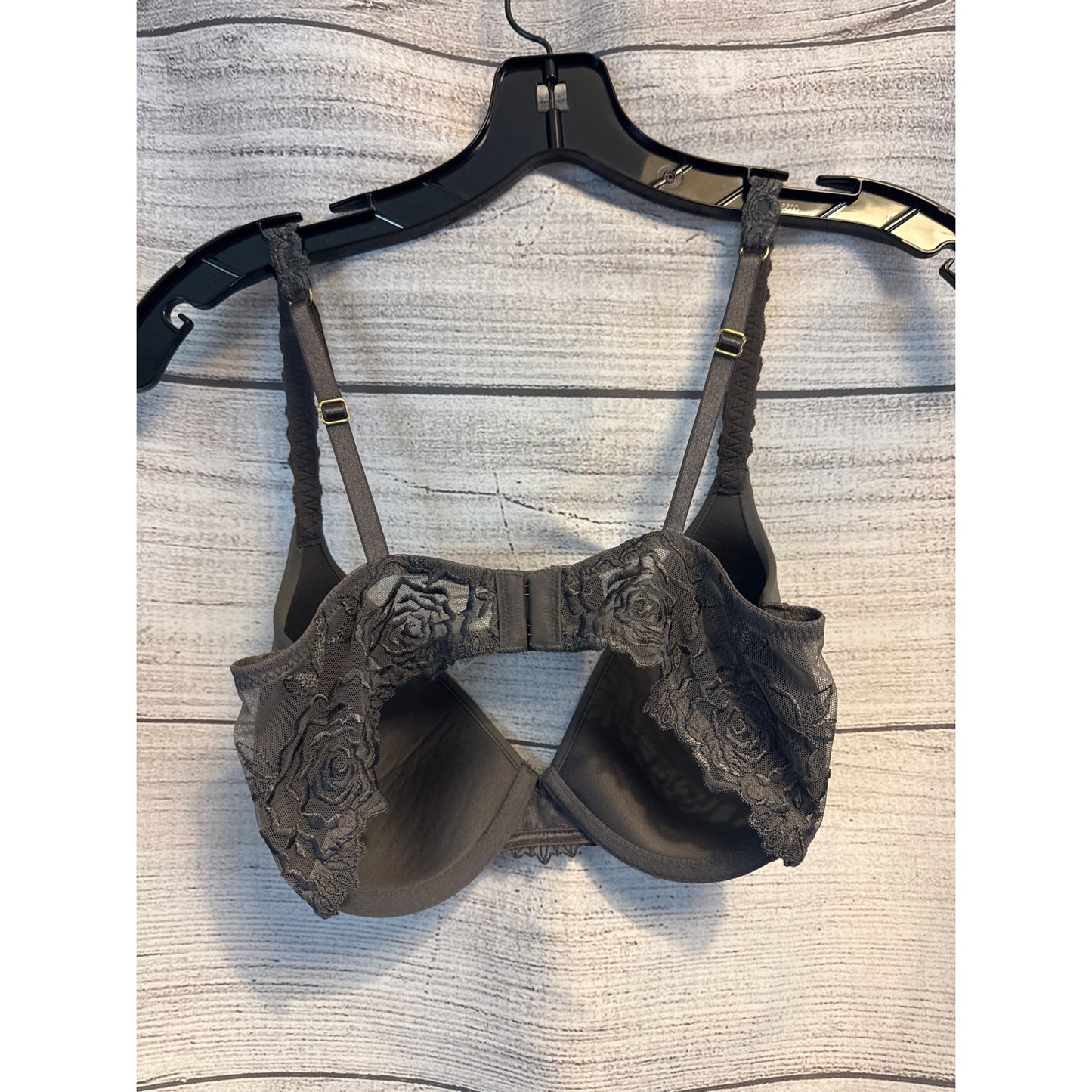 Wacoal Lace Trim Smooth Underwire Bra Size 32D