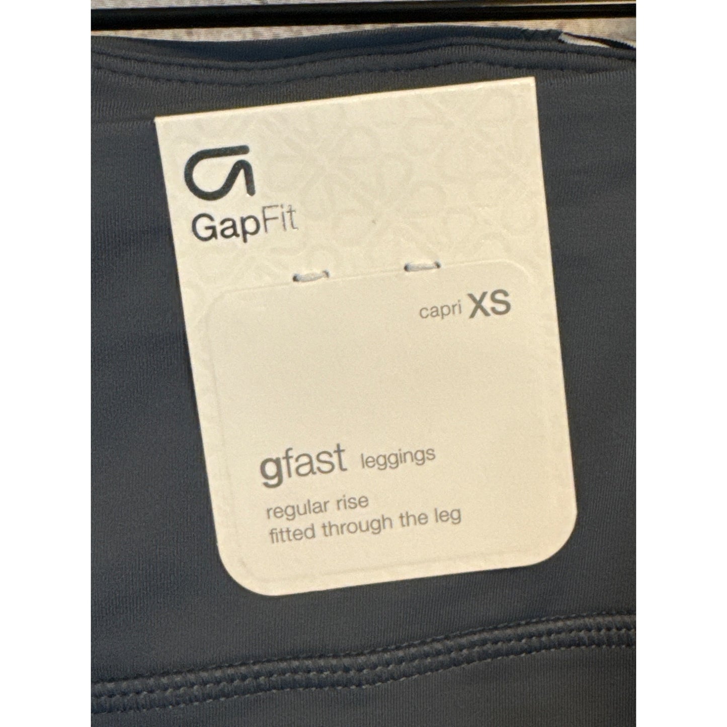 NWT GapFit GFast Capri Leggings Regular Rise Size XS