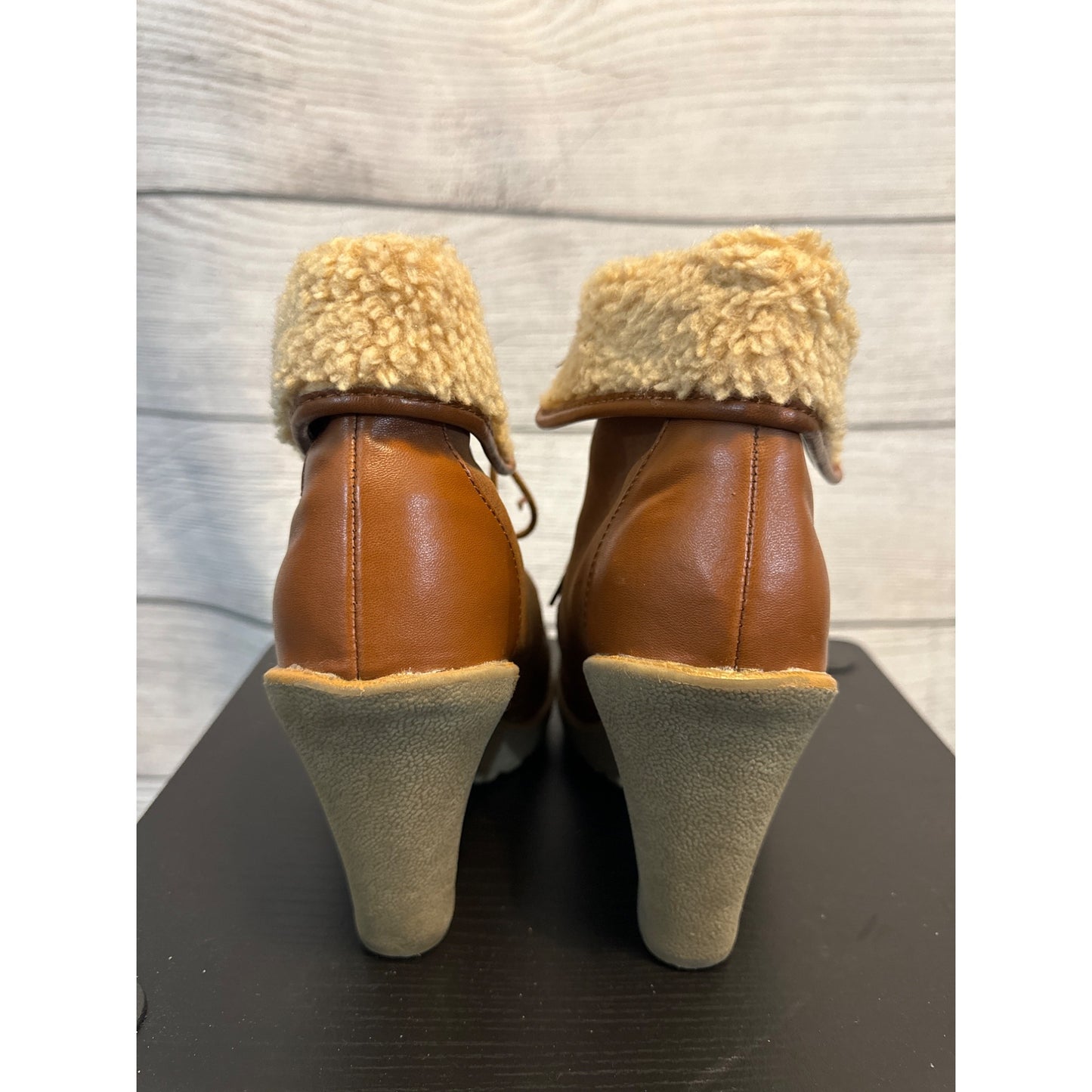 H&M Vintage-Style Brown Lace-Up Boots With Faux Fur Lining & Chunky Heel Size 8
