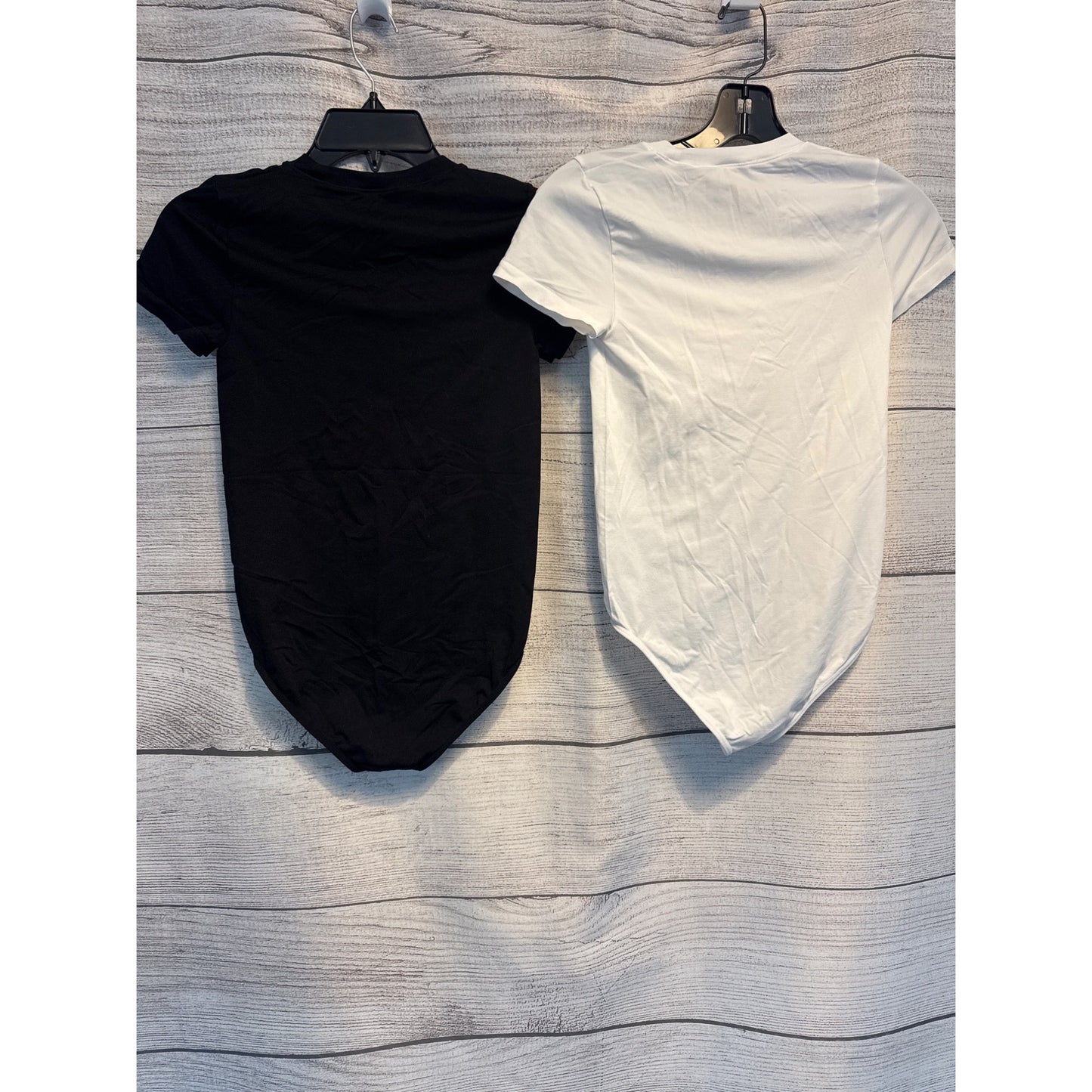 Aritzia Seamless Short Sleeve Bodysuits Size S