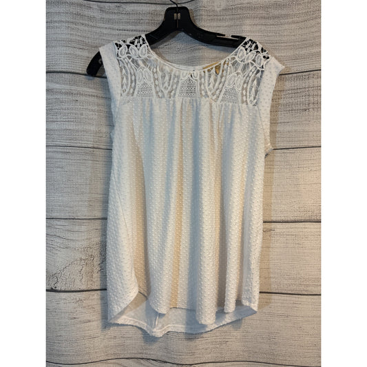 Hope & Harlow Sleeveless Top With Lace Detail Size M