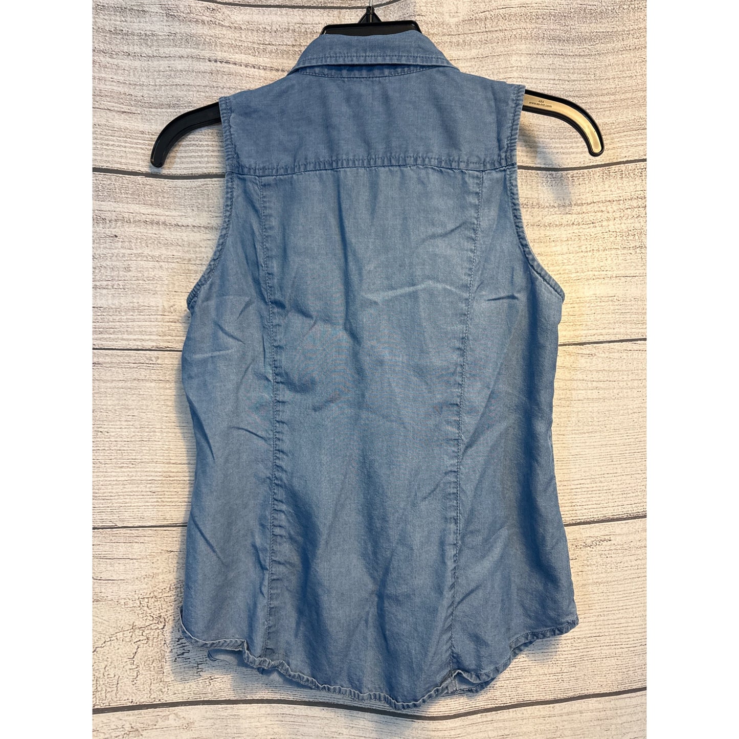 Ann Taylor Chambray Sleeveless Button-Down XSP
