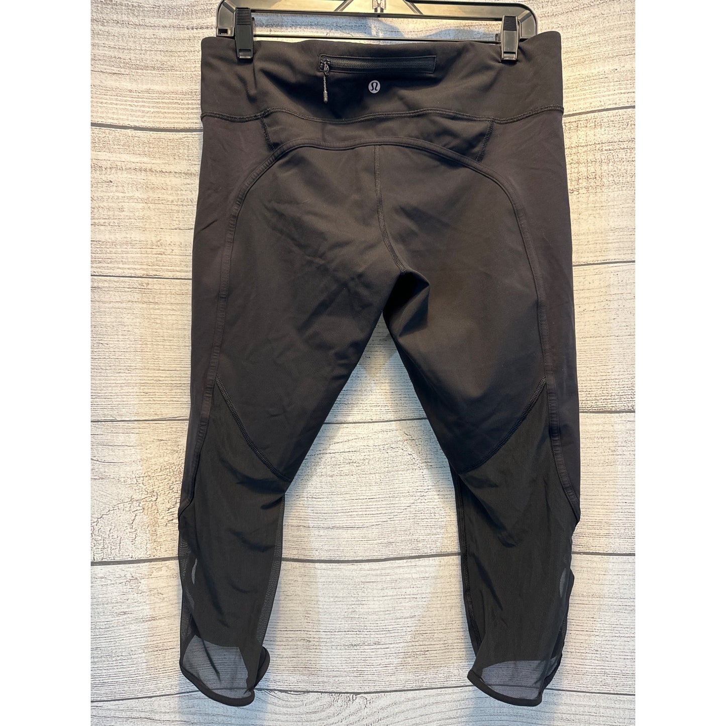 Women's Lululemon Beat The Heat Crop Size 12