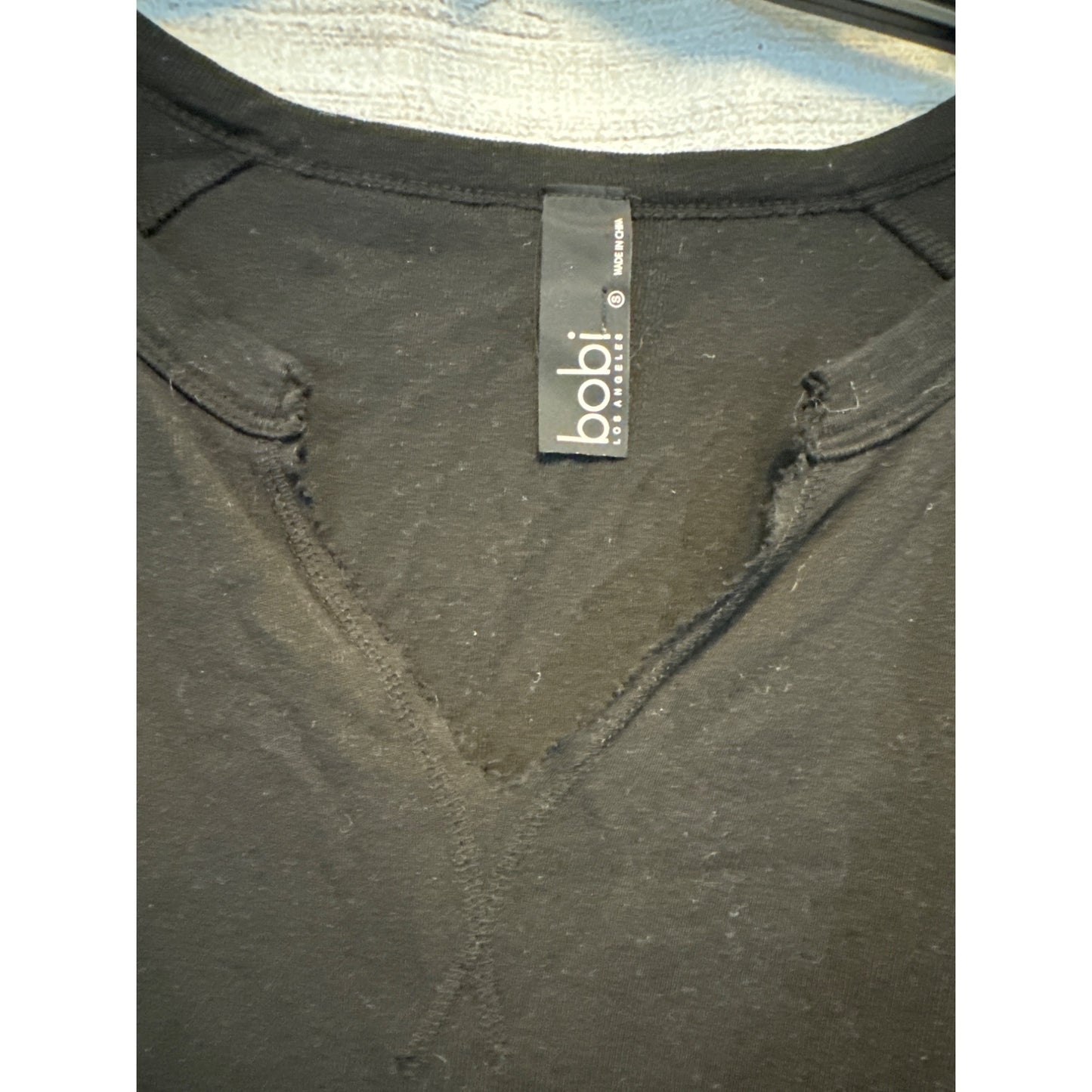 Bobi LA cut v neck long sleeve shirt Size S