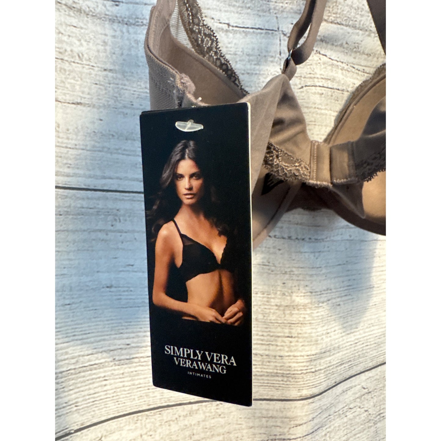 NWT Simply Vera Vera Wang Perfect Plunge Bra 34D