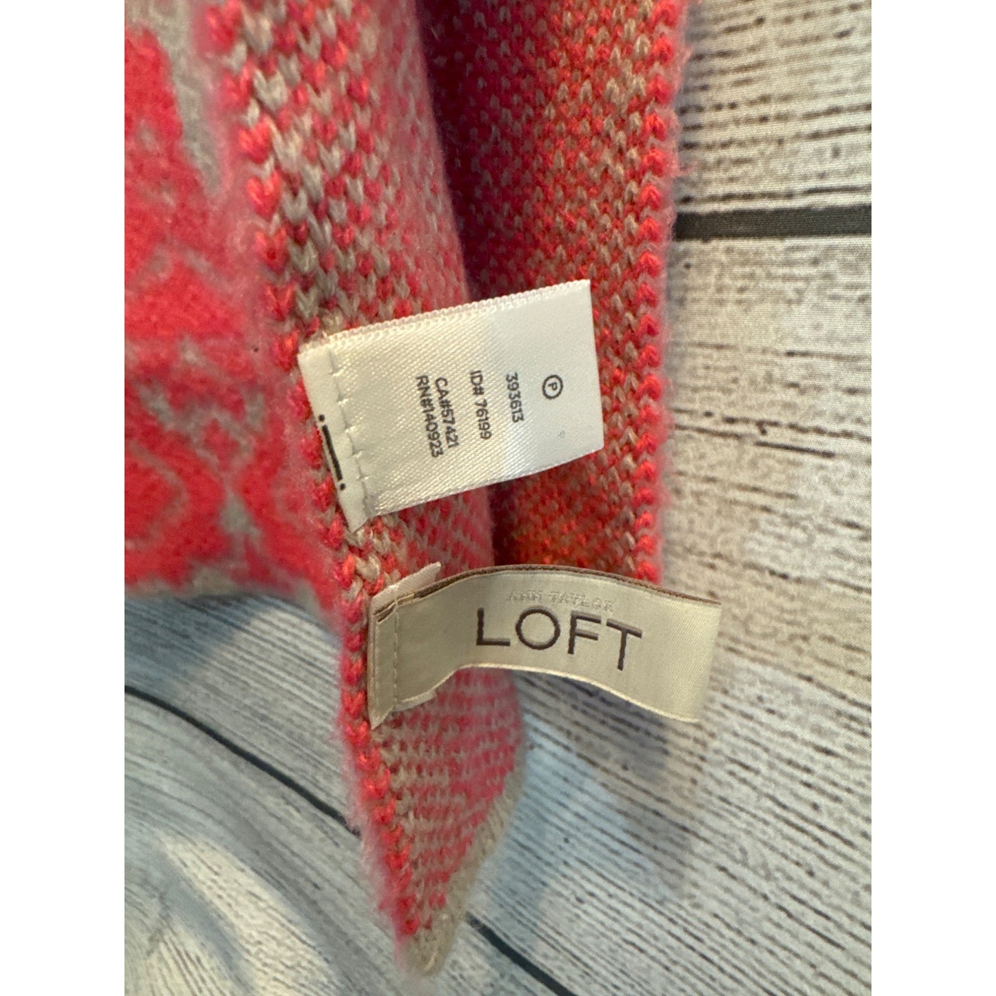 Ann Taylor LOFT Pink Floral Knit Scarf OS
