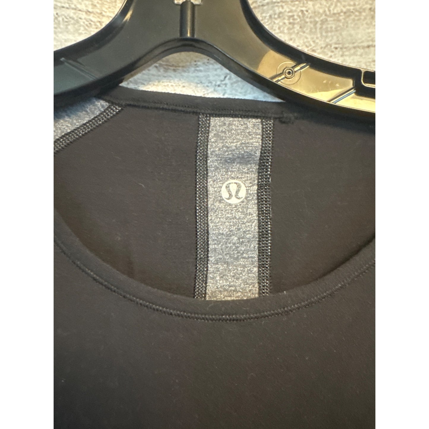 Lululemon Black Long Sleeve Runder Under