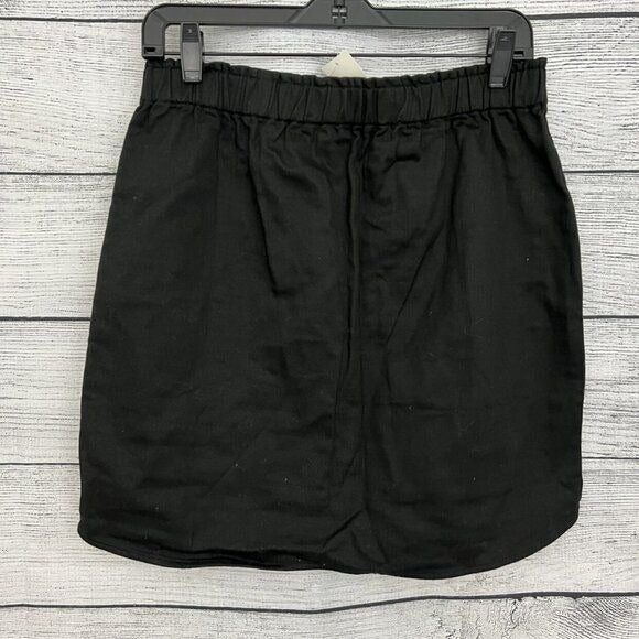 NWT Black Button Skirt