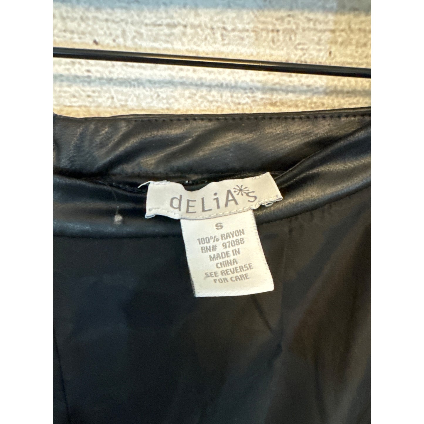Delia's Black Lace-Trimmed High-Waisted Shorts Size S