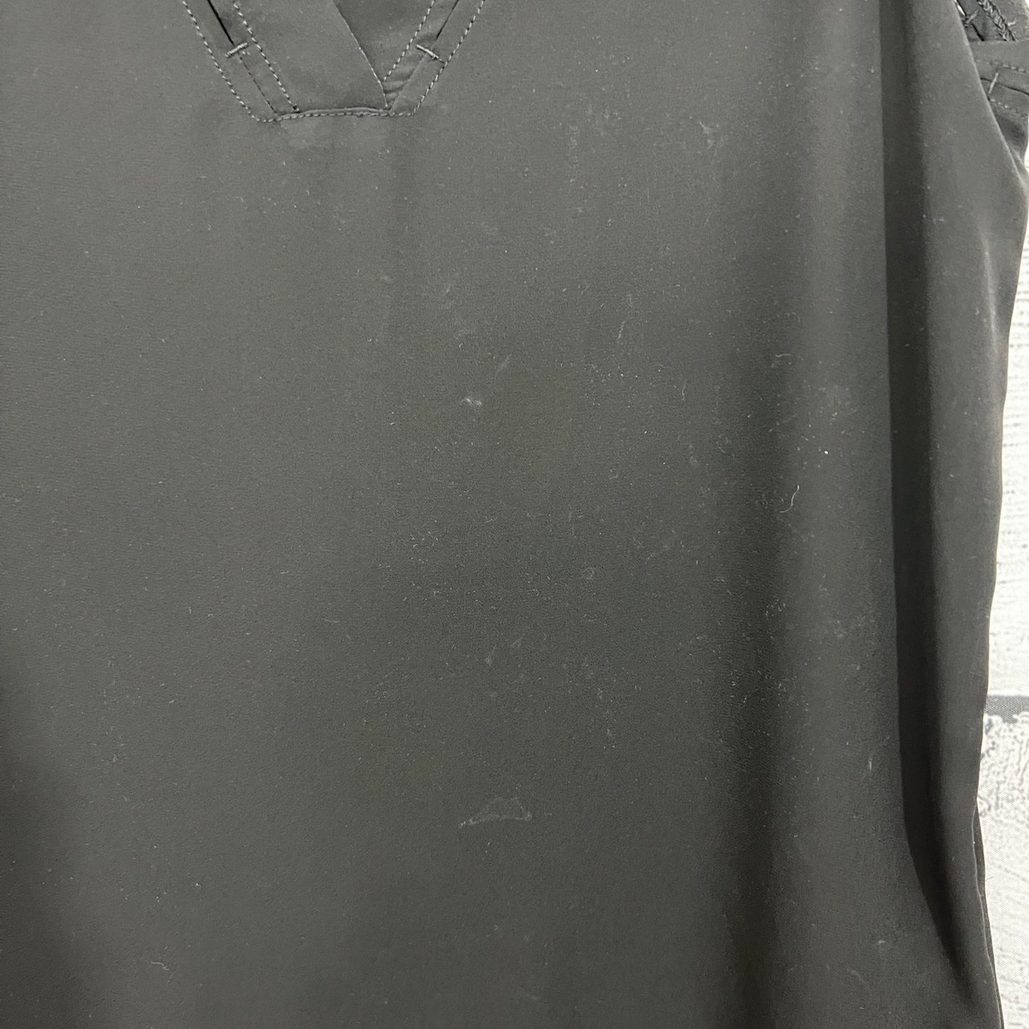 Banana Republic Black Sleeveless V-Neck Blouse, Size XS