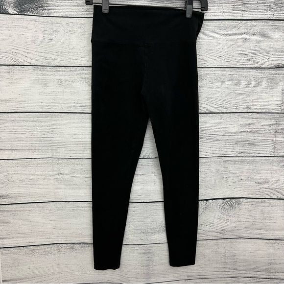Basic black leggings