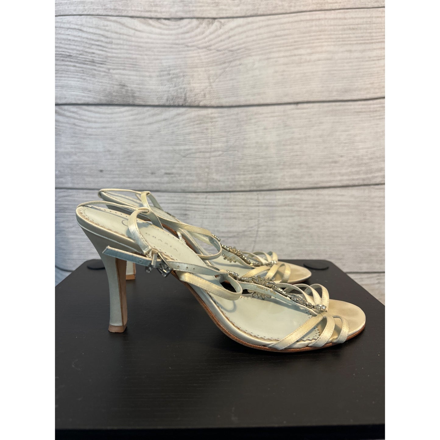 Grazia Alicia Silk Beaded Bridal Shoe Size 9.5