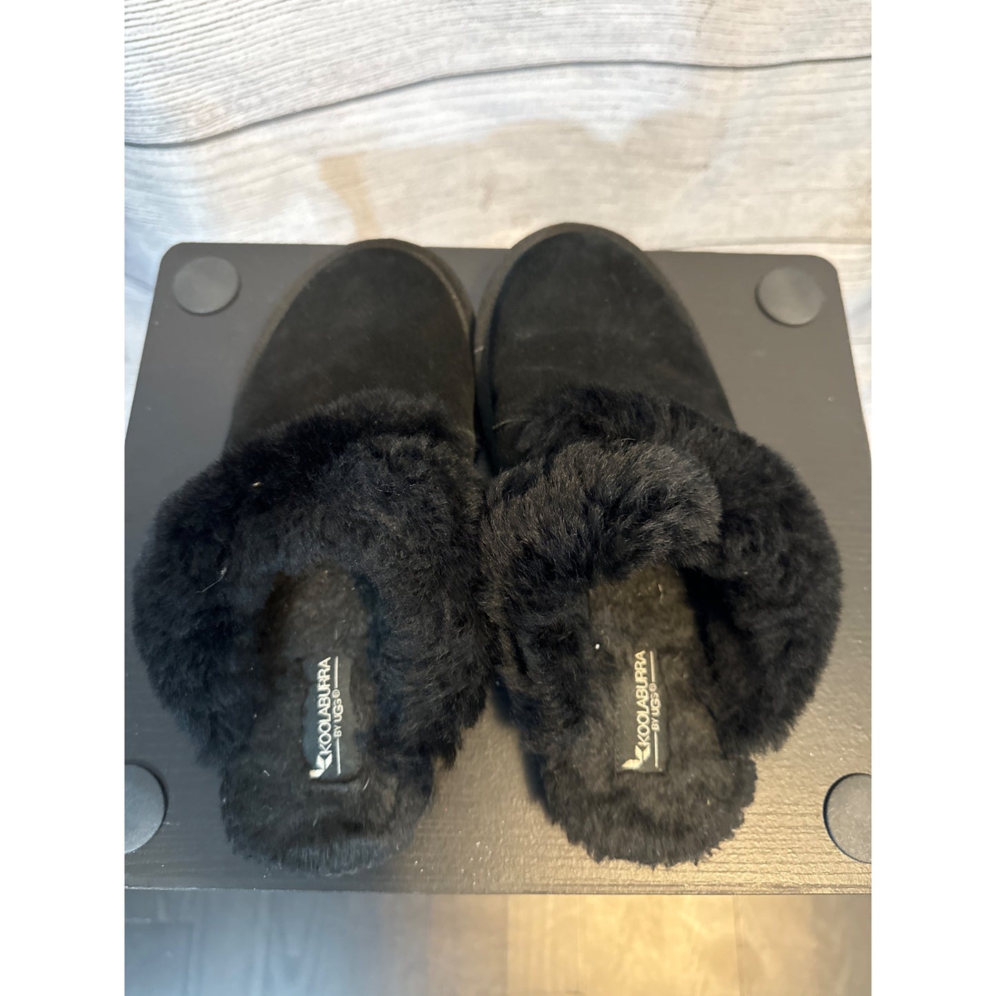 Koolaburra By UGG Black Faux Fur Lined Slippers Size 8