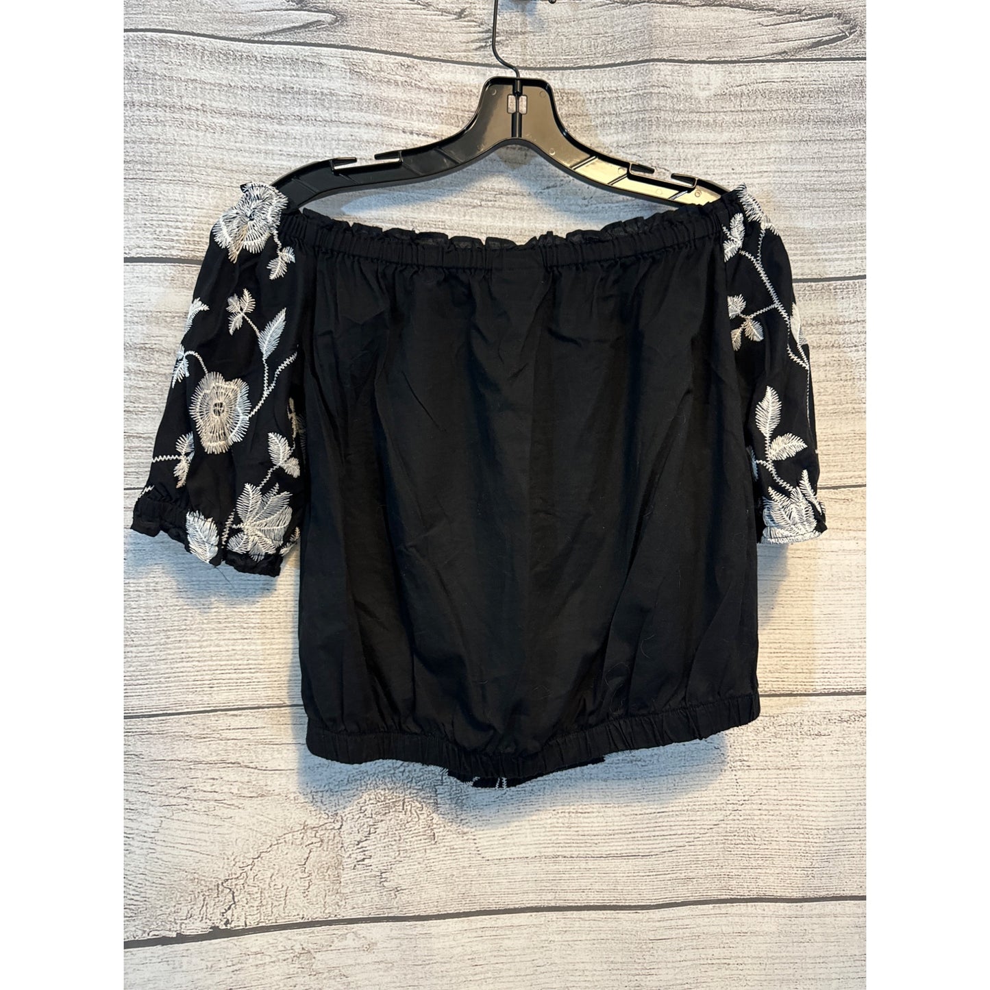 Who What Wear Black Floral Button Off-Shoulder Top XS