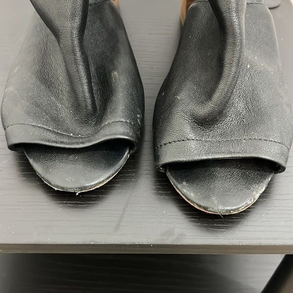 Steve Madden open toed booties