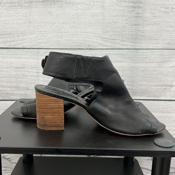 Steve Madden open toed booties