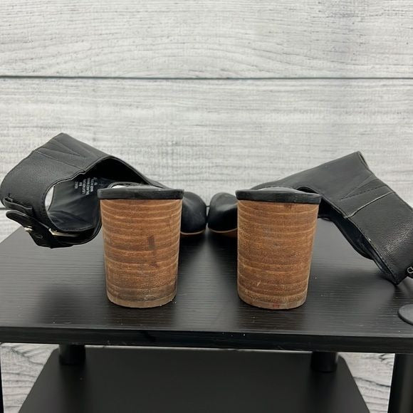 Steve Madden open toed booties