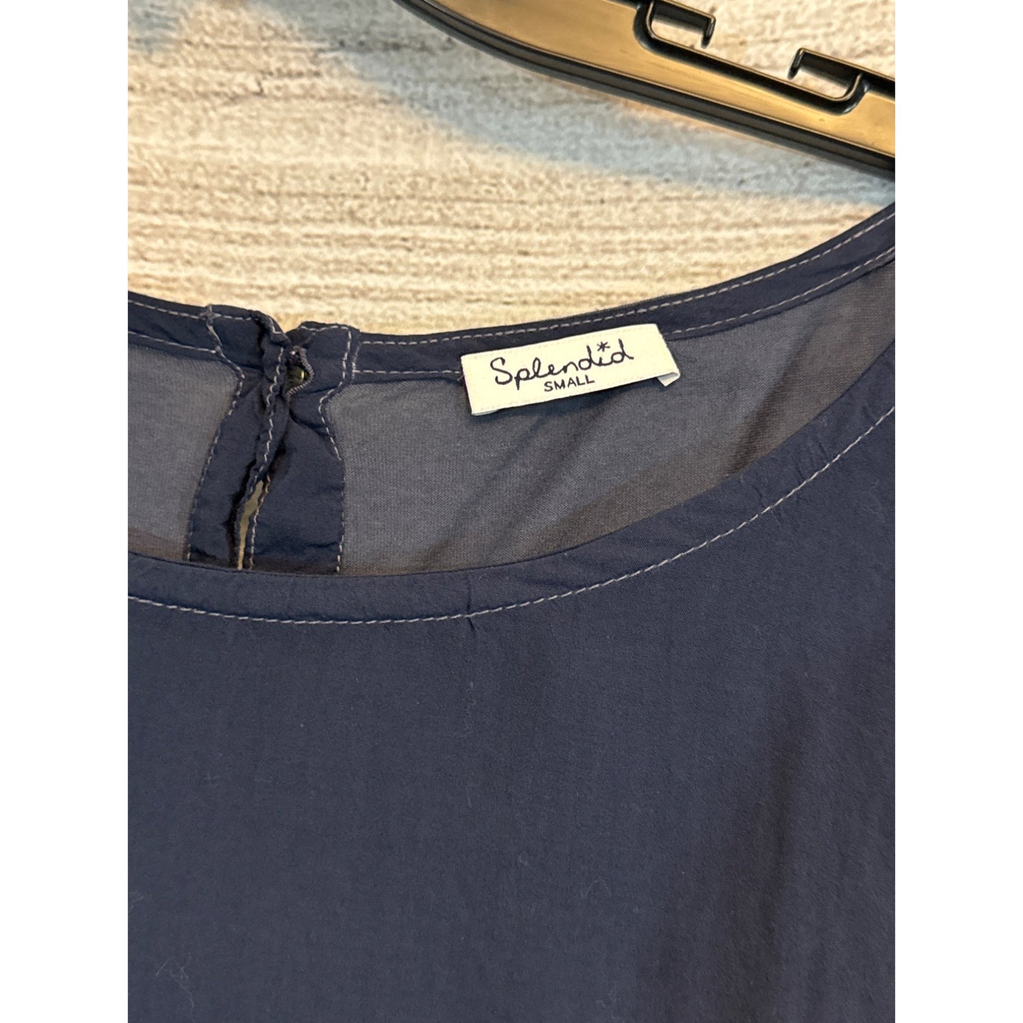 Splendid Button-Back 3/4 Sleeve Top With Chest Pocket Size S