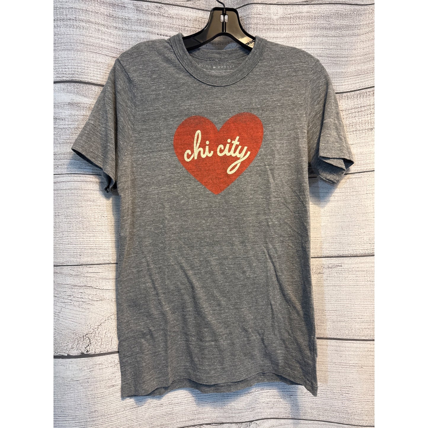 Alice & Wonder "Chi City" Gray T-Shirt Medium