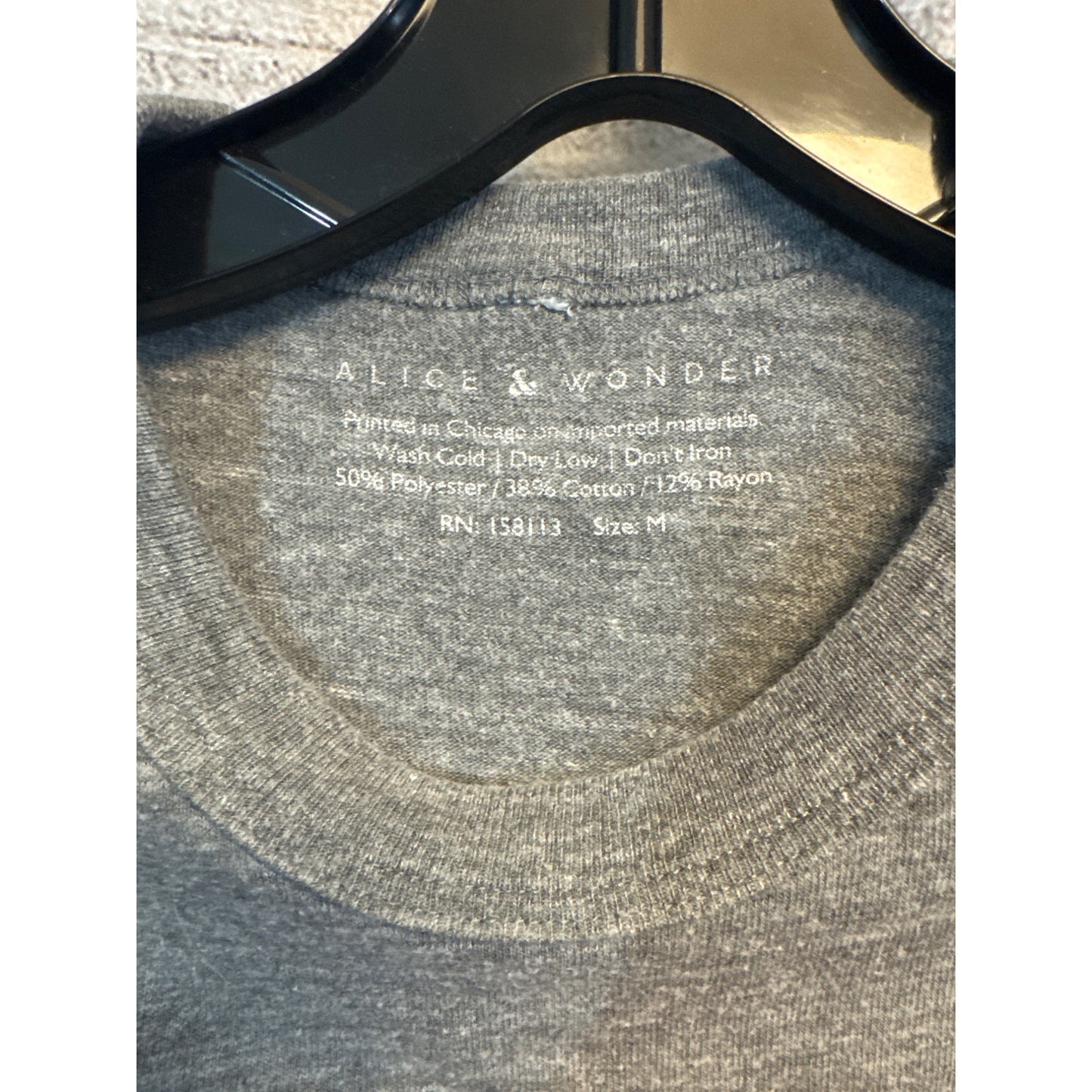 Alice & Wonder "Chi City" Gray T-Shirt Medium