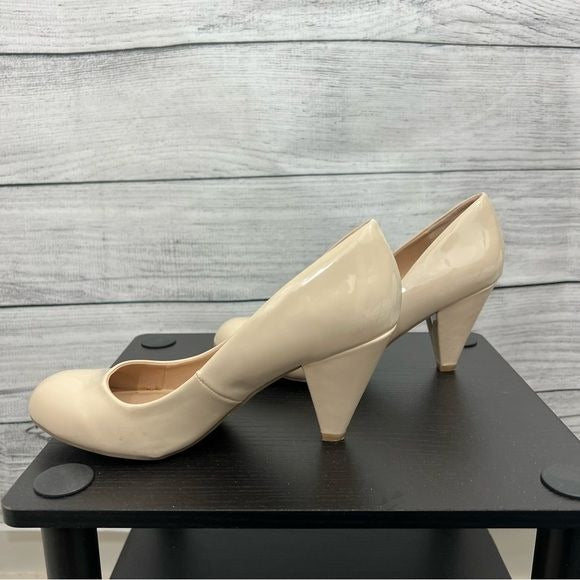 Nude Pumps