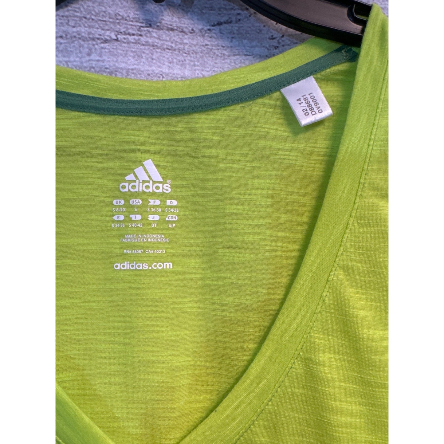 Adidas V-Neck Lime Green Climate Tee Shirt Size M