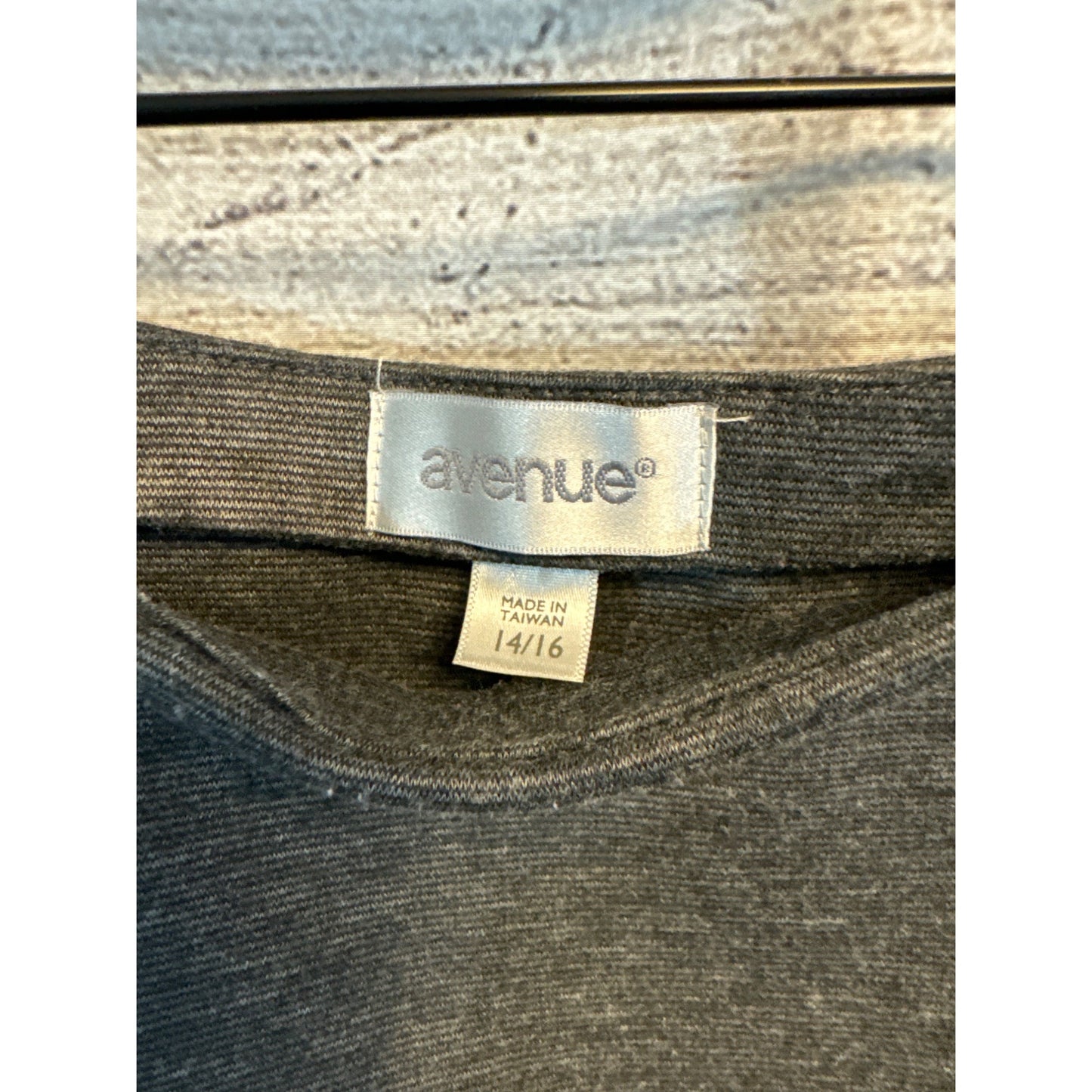 Avenue Gray Pencil Zipper Pocket Skirt Size 14/16