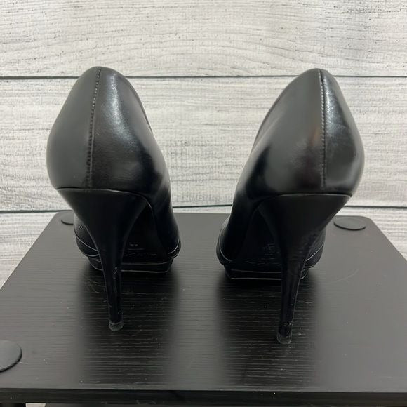 Elizabeth and James Black Pump