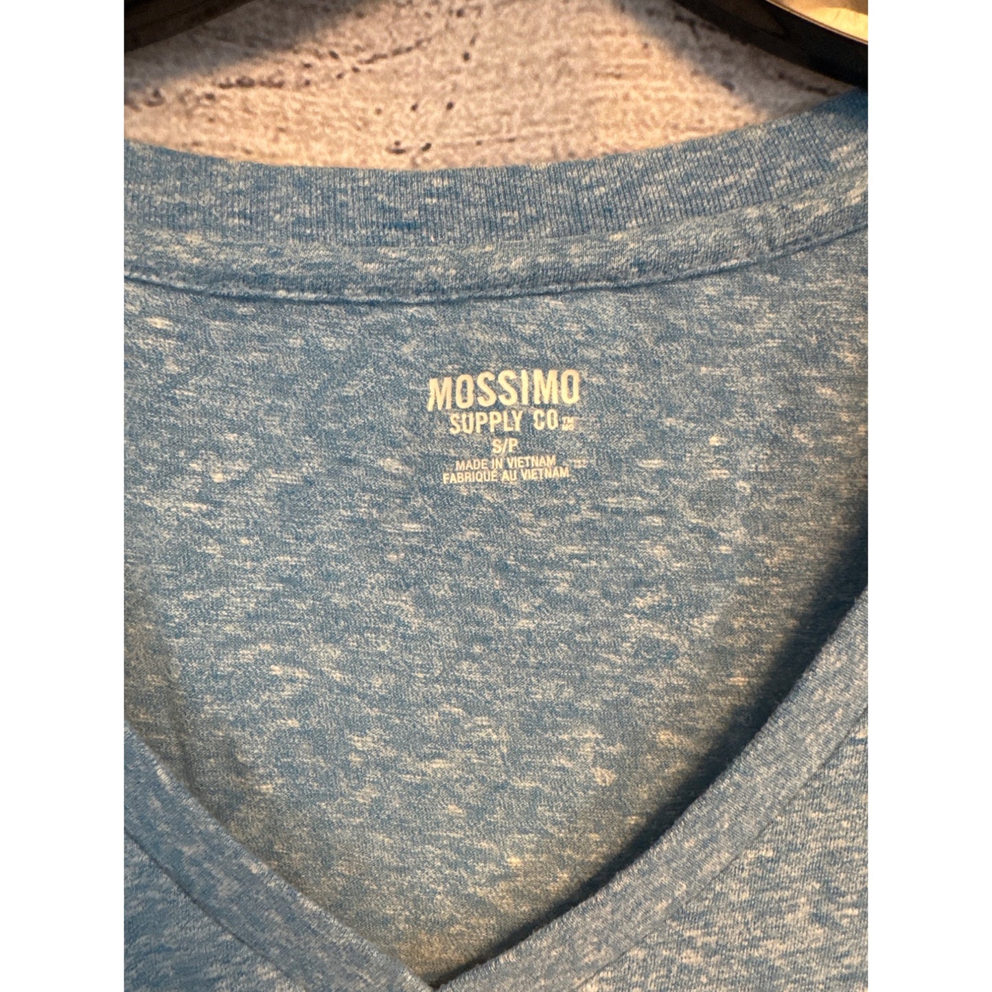 Mossimo Supply Co. V-Neck Short Sleeve Tee Size S