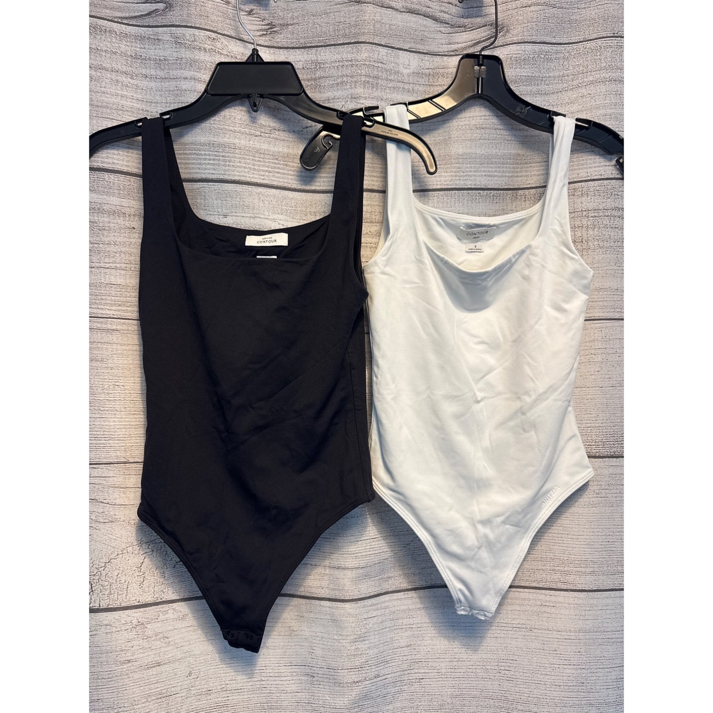 Aritzia Babaton Contour Tank Bodysuits Size S