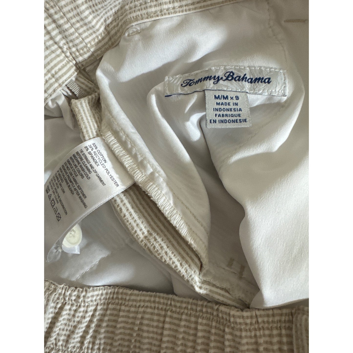 Tommy Bahama Mens Nova Wave Sand Stripe 9" Seersucker Shorts Size M