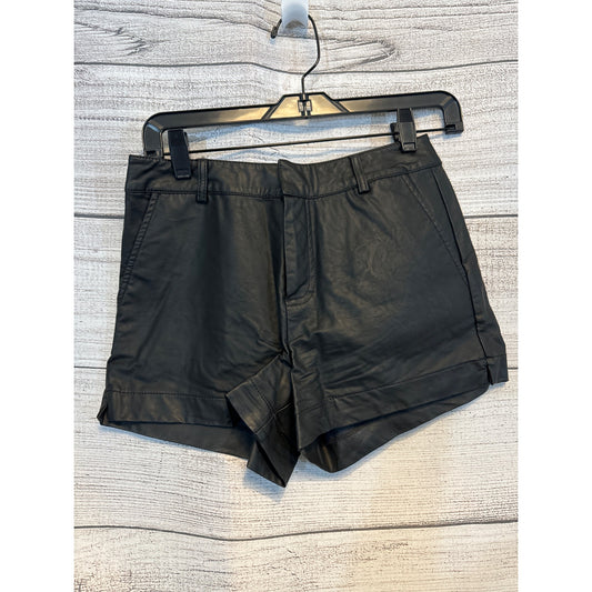 Forever 21 Essentials Faux Leather Shorts Size 2