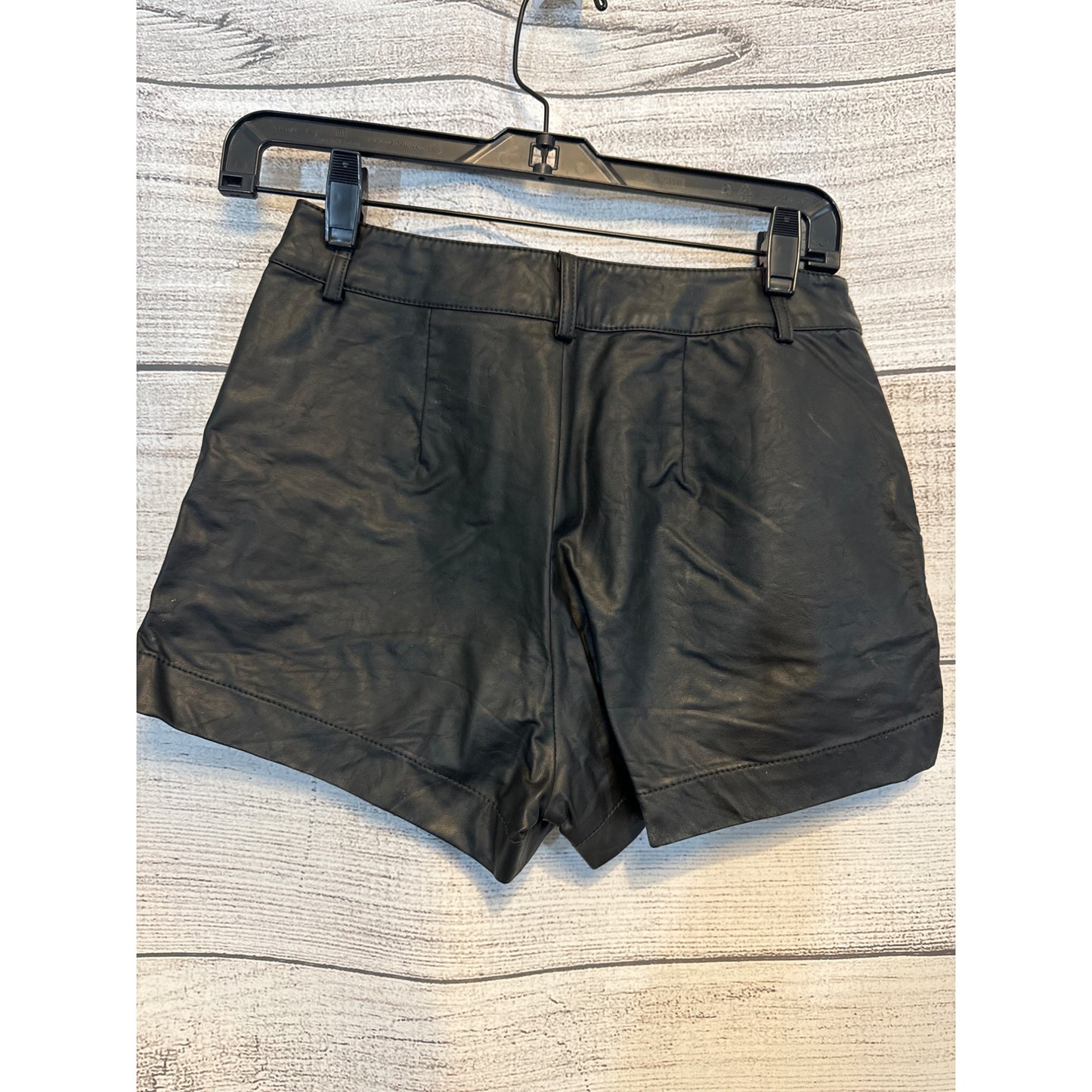 Forever 21 Essentials Faux Leather Shorts Size 2