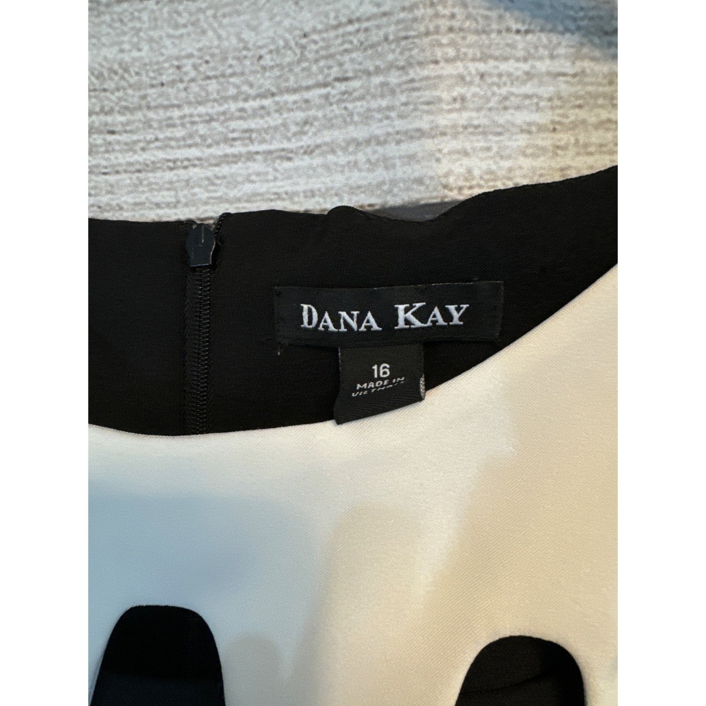 Dana Kay Retro Drip Inspired Dress Size 16