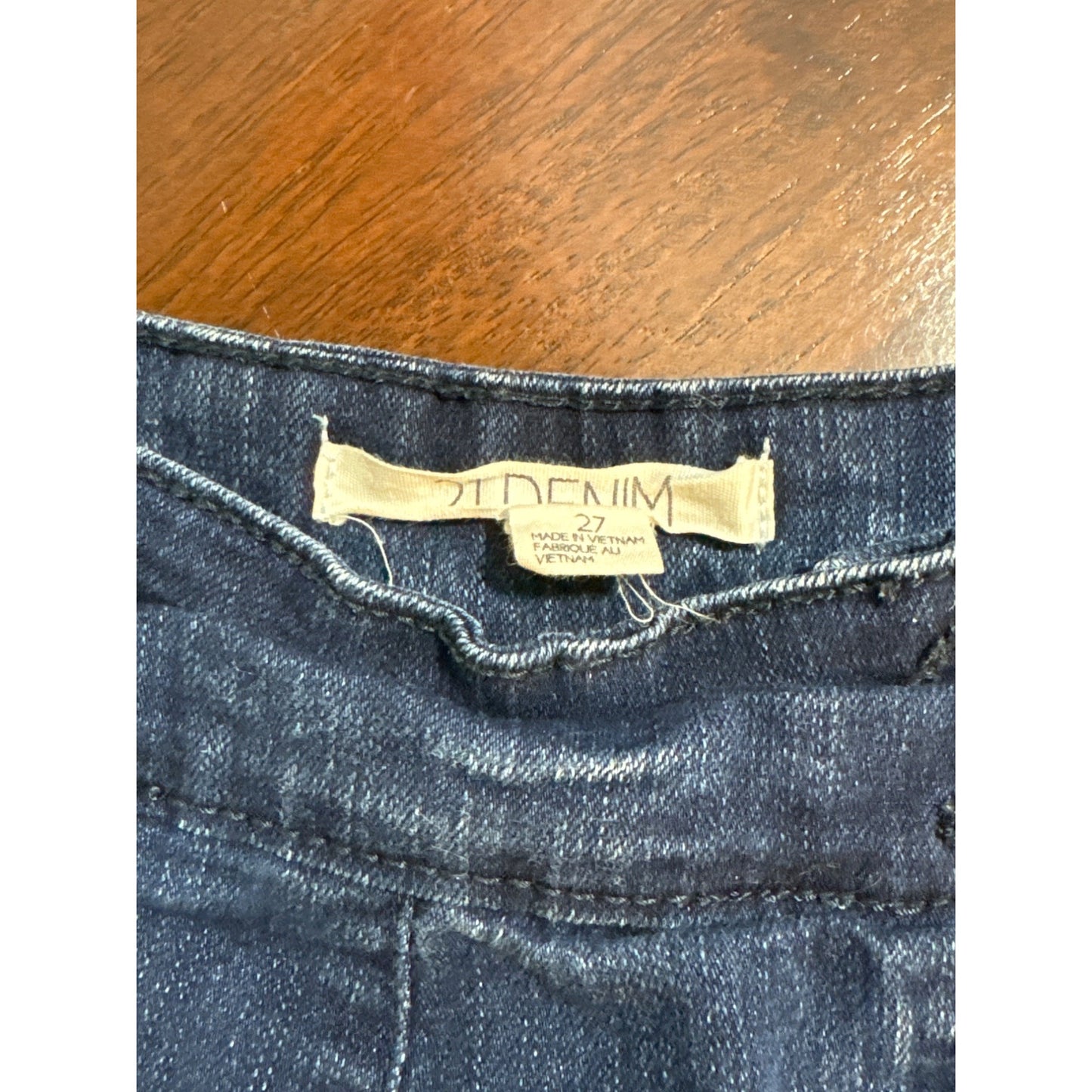 Forever 21 Denim Women's High-Waist Button Fly Shorts Size 27