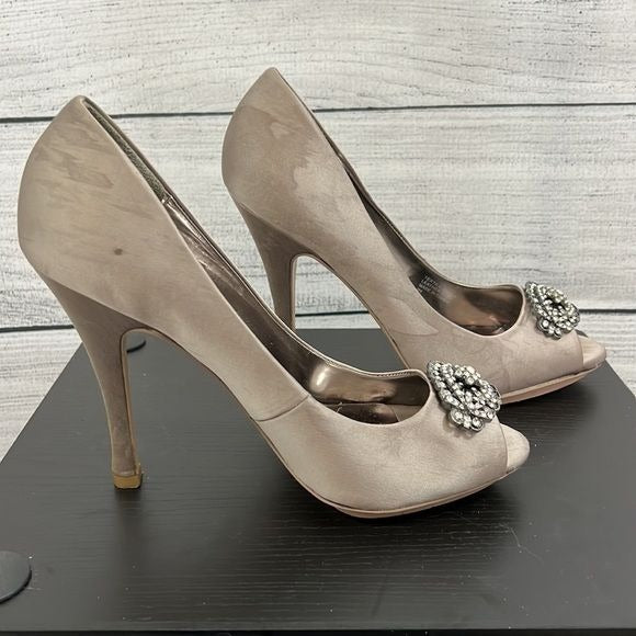 Silk sparkly pumps