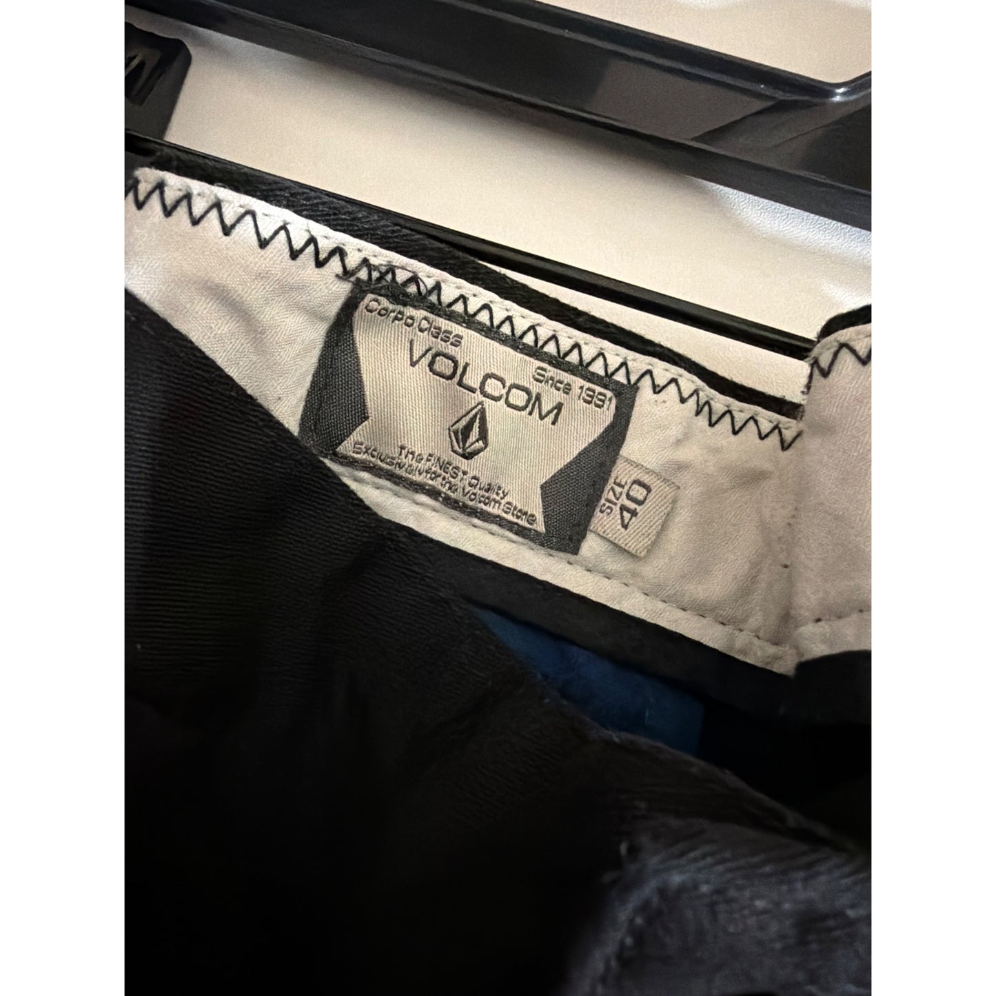 Volcom Mens Black Chino Pants Size 40