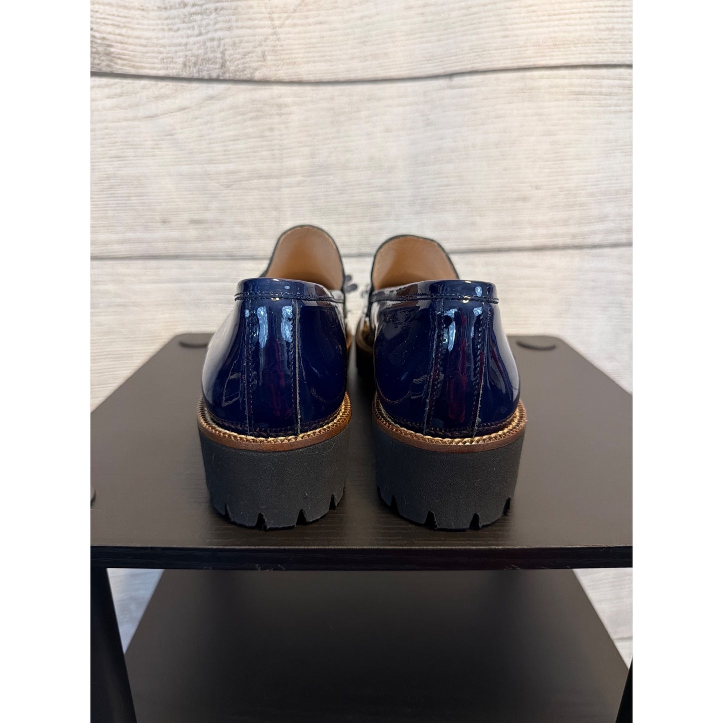 Patricia Green Beckham Tassel Lug Loafer Size 8