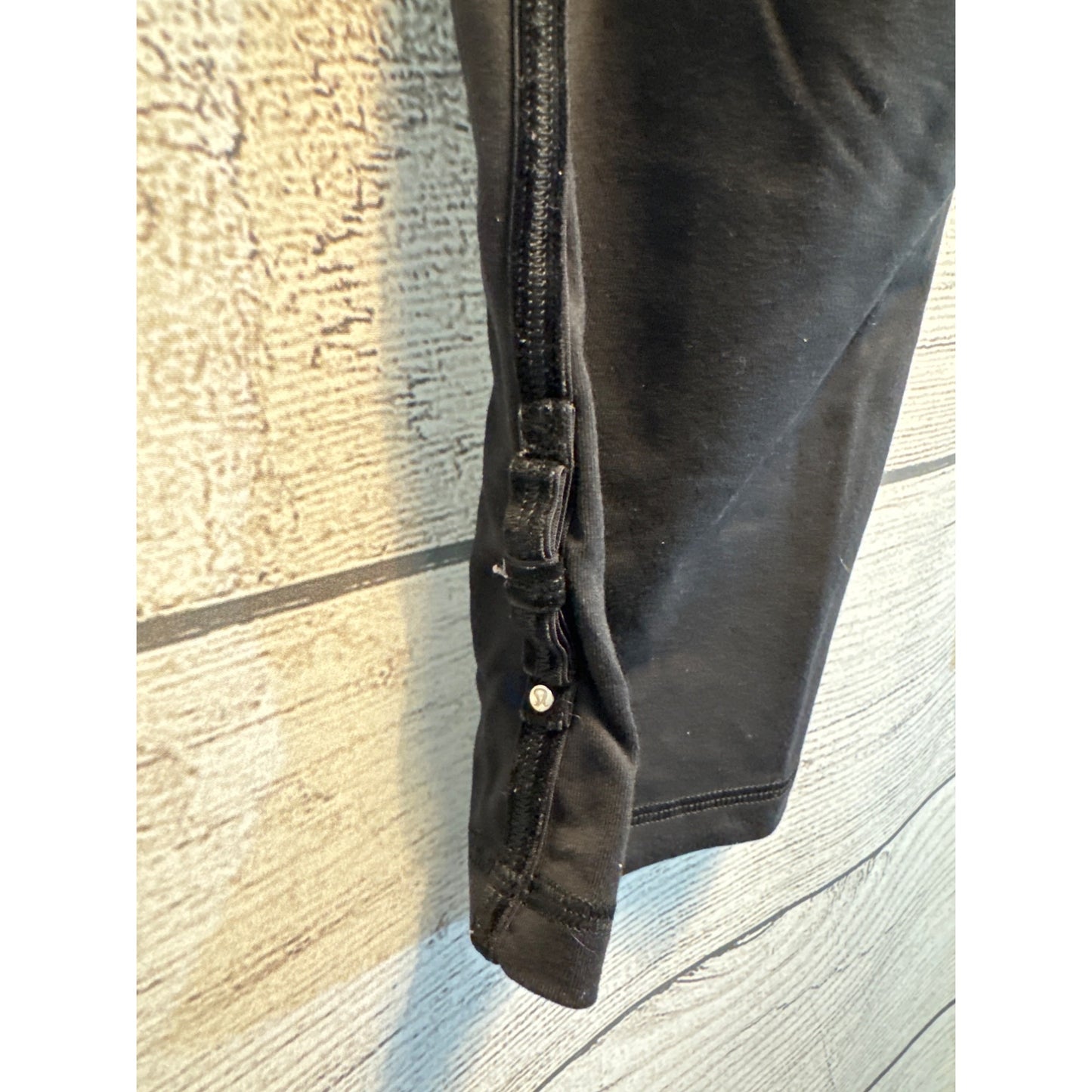 Lululemon Wunder Under Crop *Bow Size 12