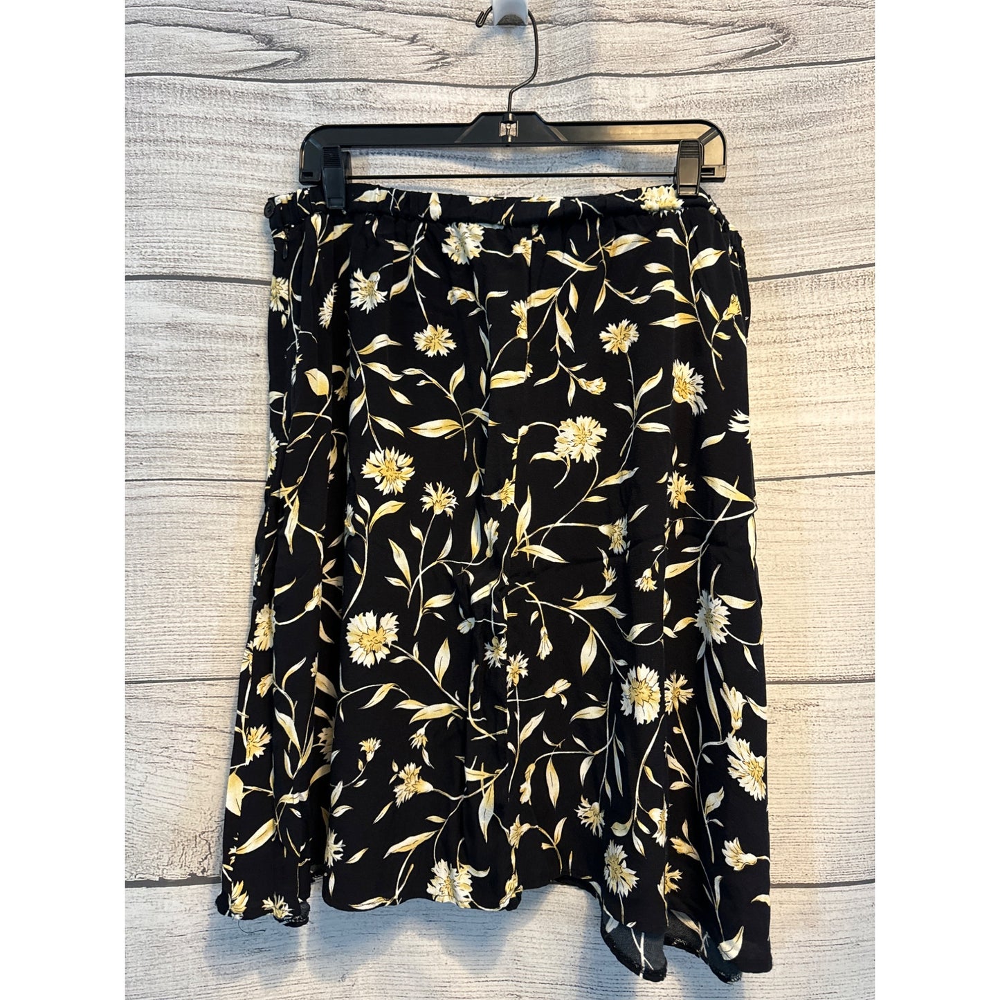 Worthington Black & White Floral Skirt 18W