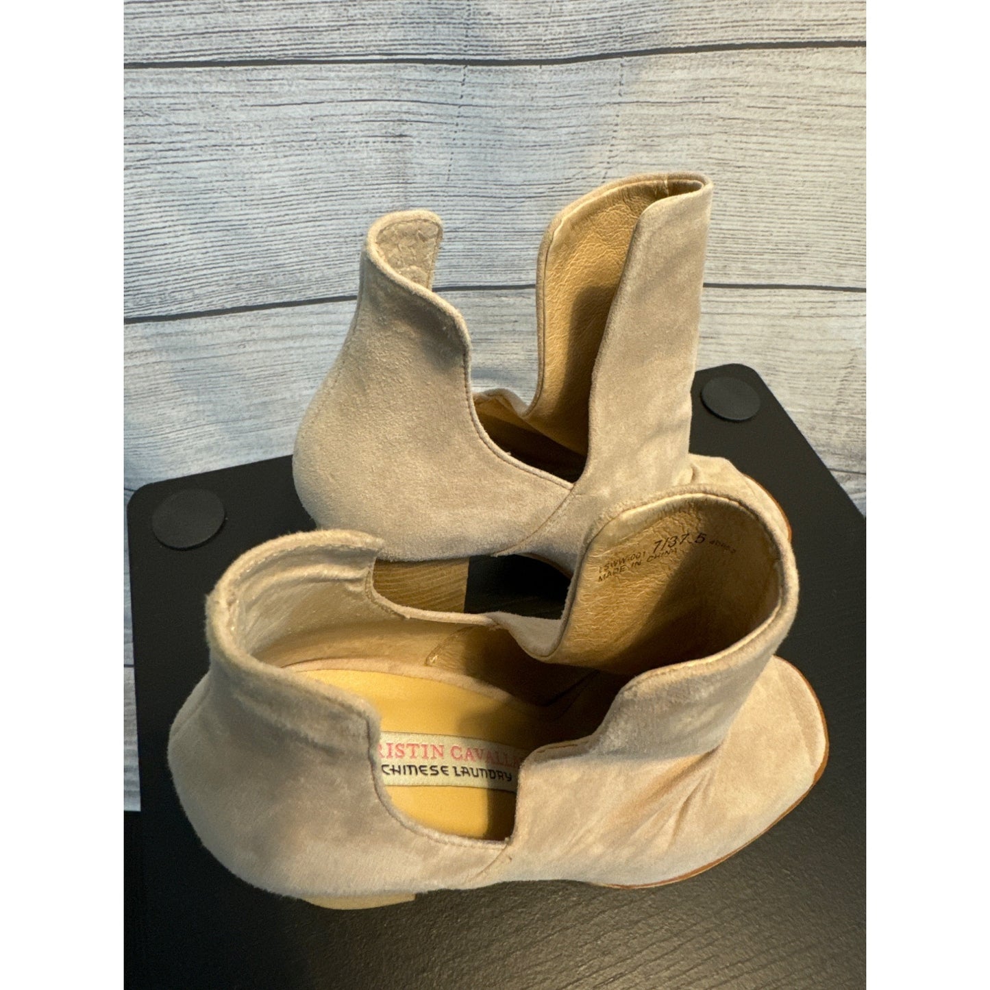 Kristin Cavallari Chinese Laundry Beige Peep-Toe Ankle Booties Size 7.5