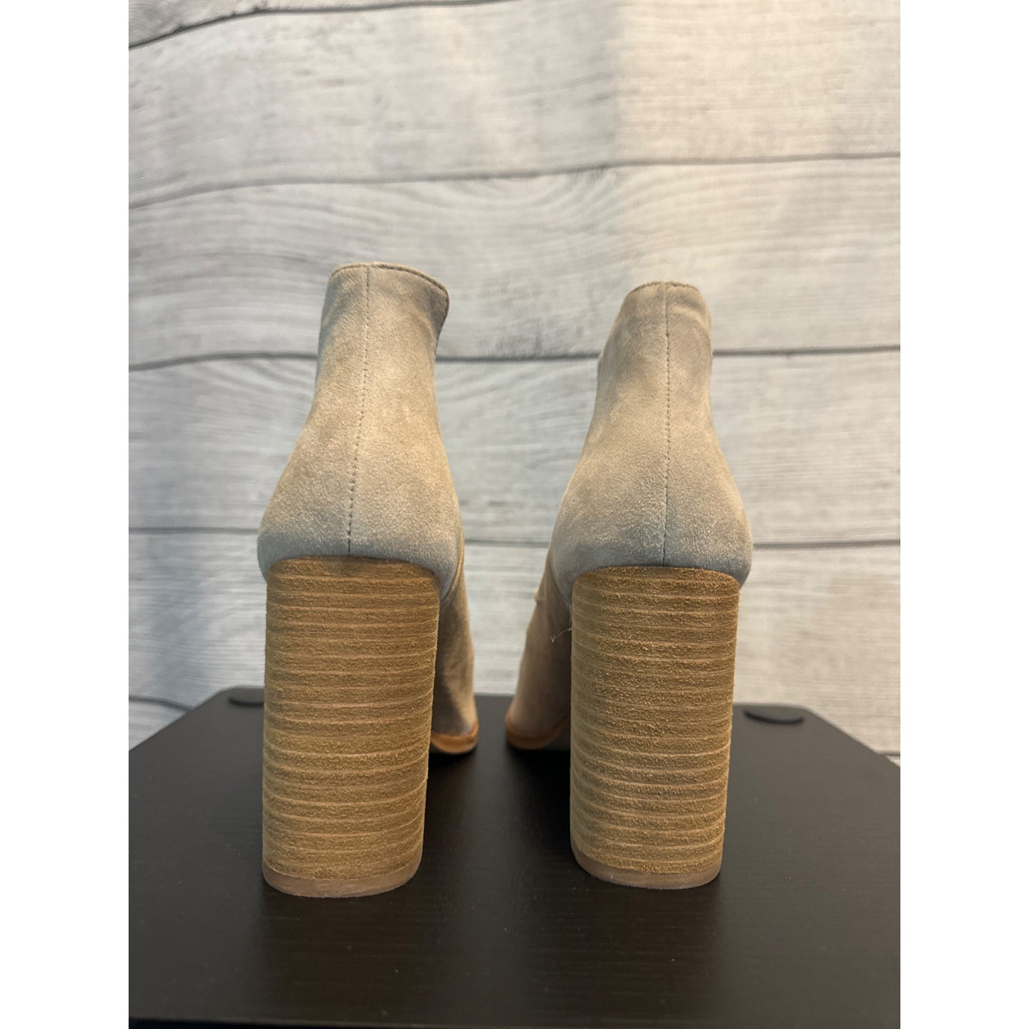 Kristin Cavallari Chinese Laundry Beige Peep-Toe Ankle Booties Size 7.5