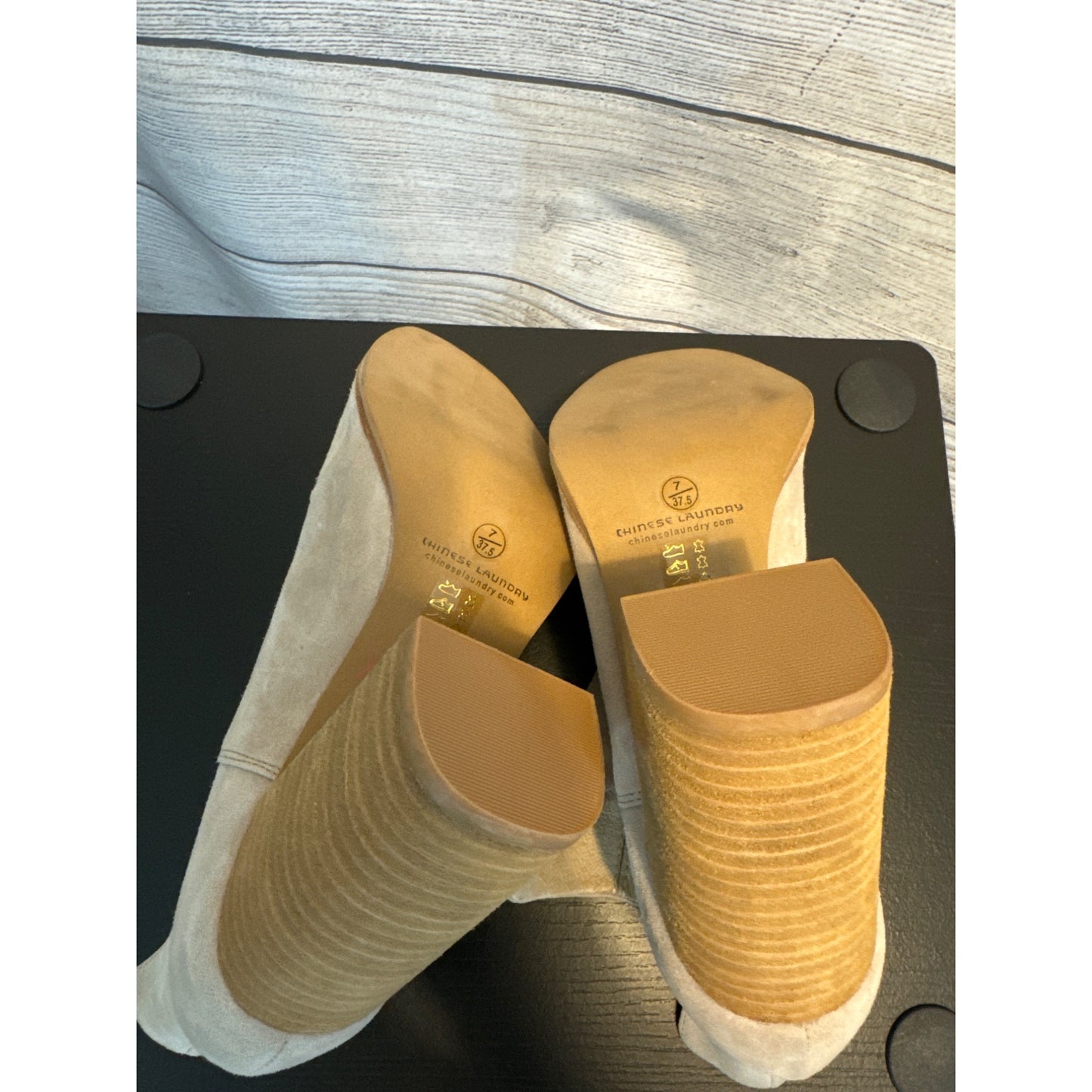 Kristin Cavallari Chinese Laundry Beige Peep-Toe Ankle Booties Size 7.5