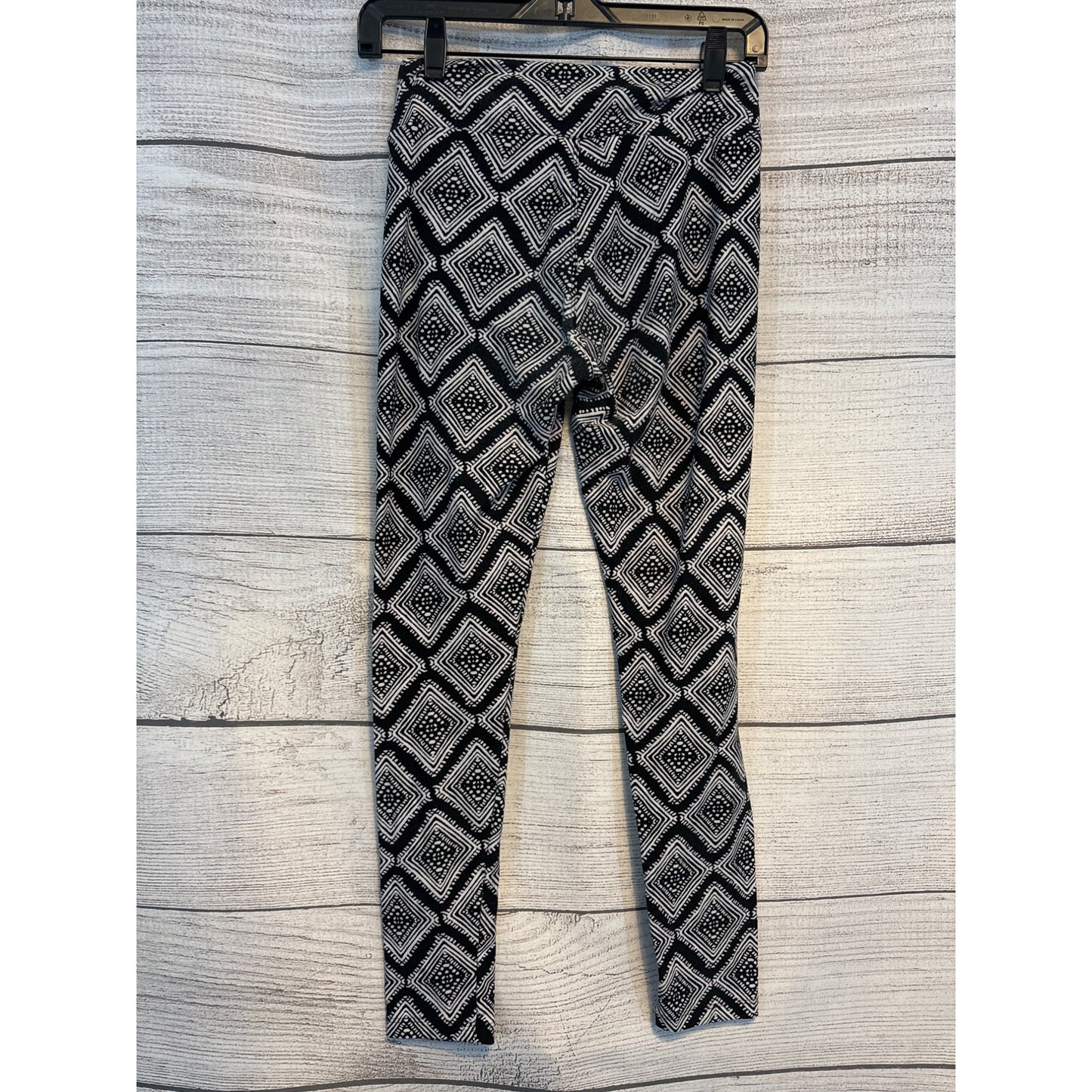 LuLaRoe Geometric Pattern Leggings OS