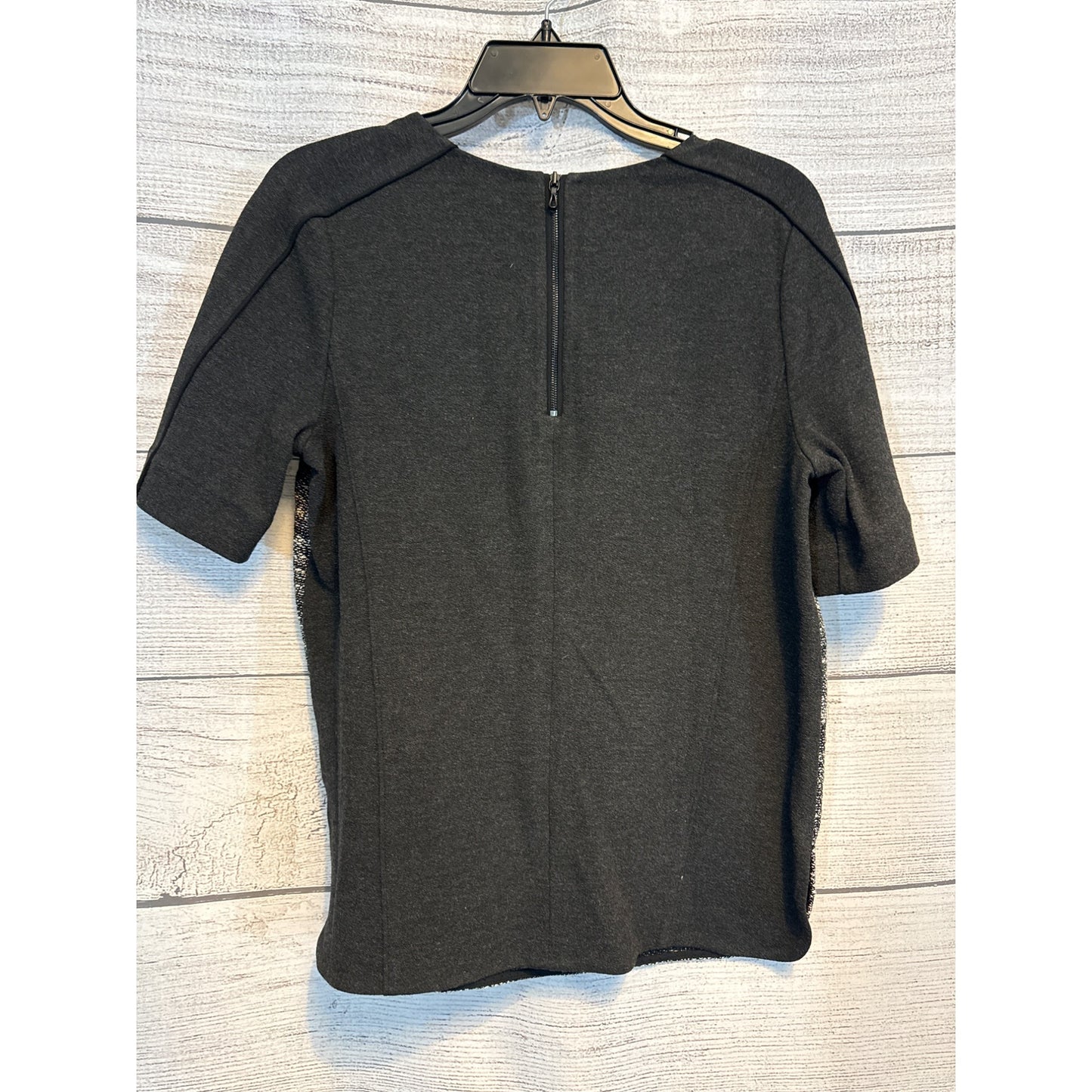 Vince Black & White Knit Top With Back Zipper Size S