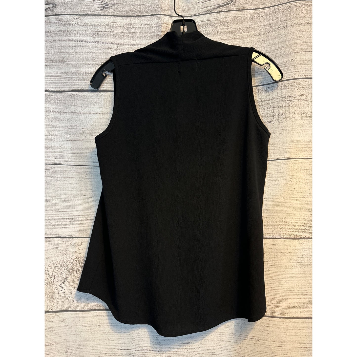Chicos Sleeveless Top With V-Neck & Pleat Size S