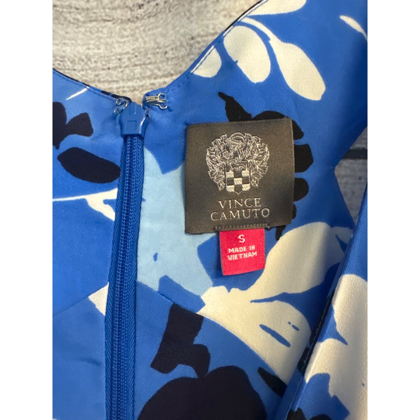 NWT Vince Camuto Blue Floral Sleeveless Romper Size S